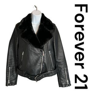 Forever 21 Women's Faux Fur Collar Biker Leather Motorcycle Jacket Black  Small